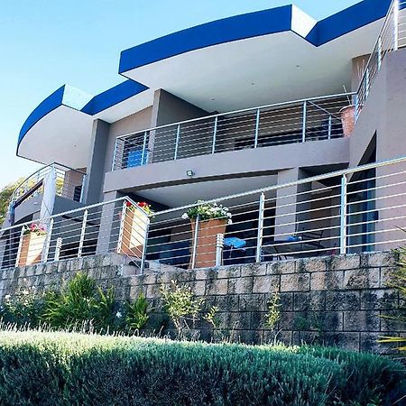 Over The Moon Guesthouse Johannesburg Esterno foto