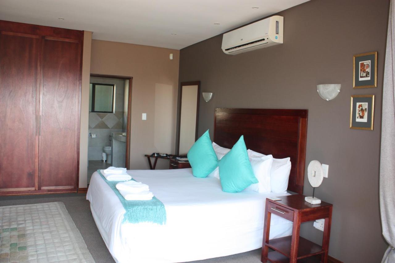 Over The Moon Guesthouse Johannesburg Esterno foto
