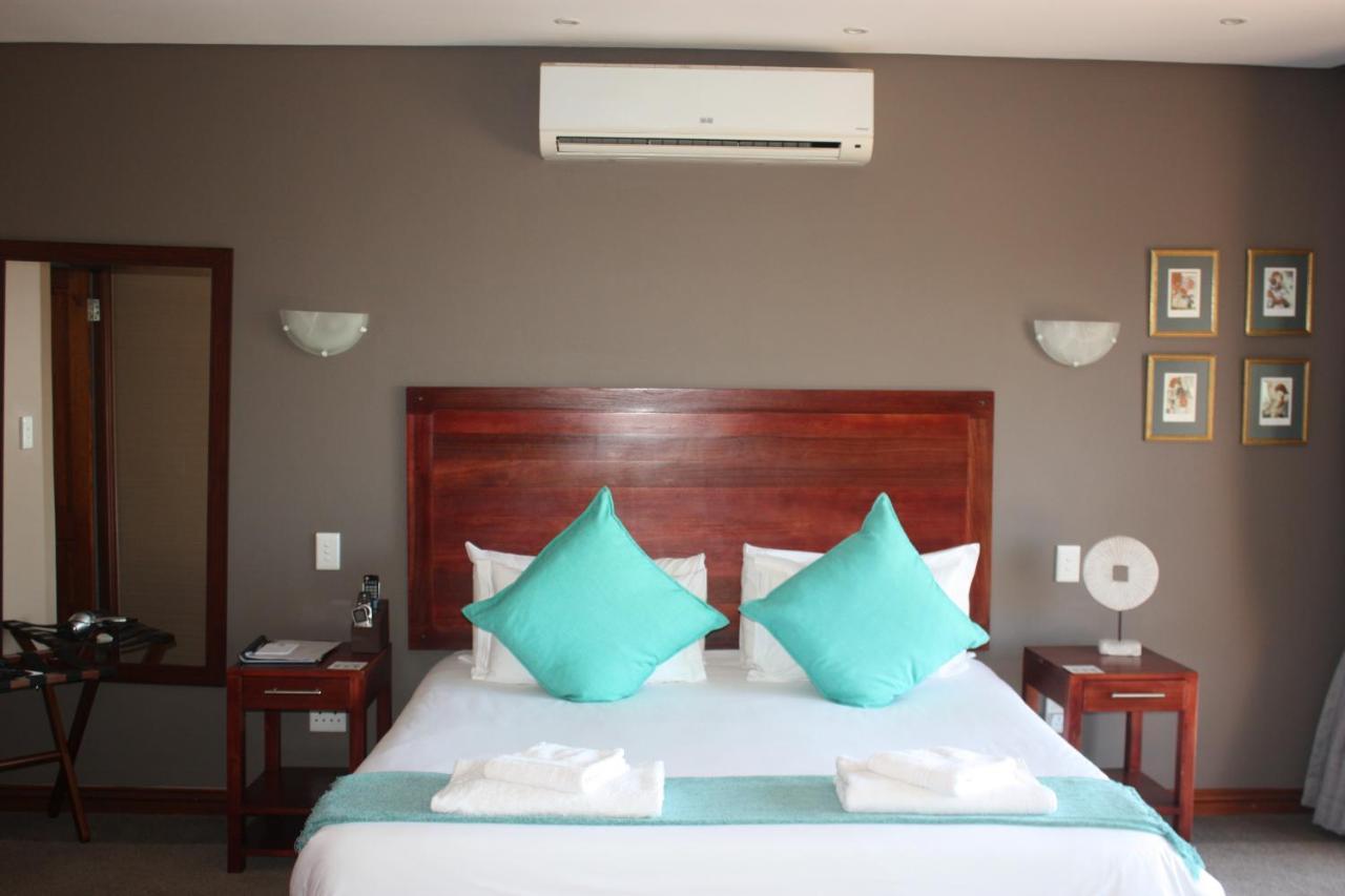 Over The Moon Guesthouse Johannesburg Esterno foto