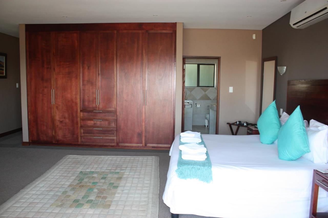 Over The Moon Guesthouse Johannesburg Esterno foto